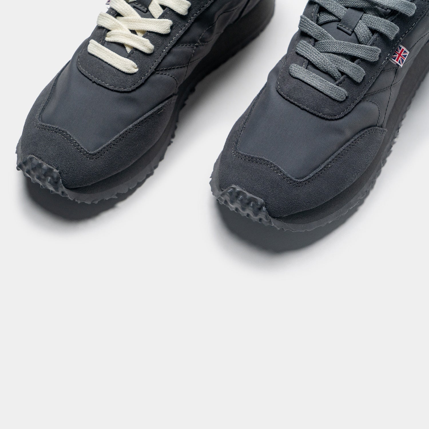 Tornado Lite - Gray Burgundy