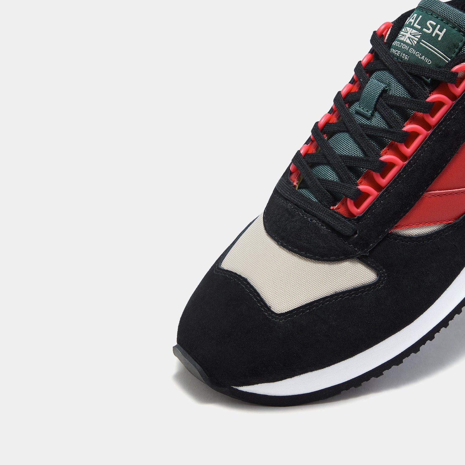 European - Black Red