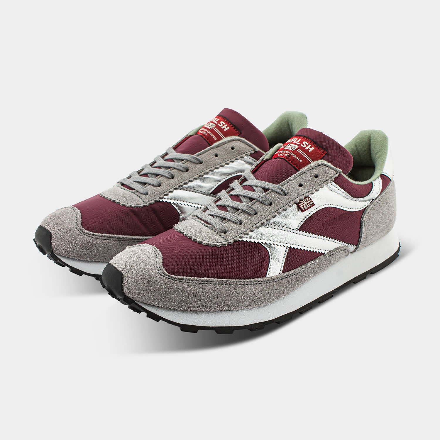 #color_Burgundy Black Silver