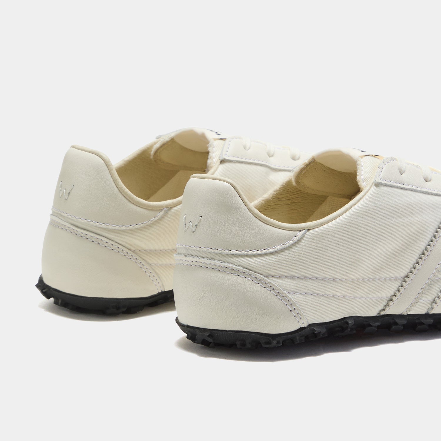 Concorde - White