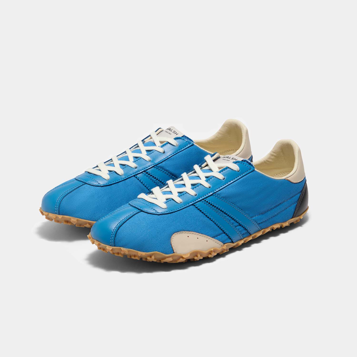 LA84 - Beige y Azul Oscuro